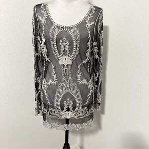 Cover Stitched Women’s Lace Embroidered Pop Over Tunic Long Sleeves EUC S/M